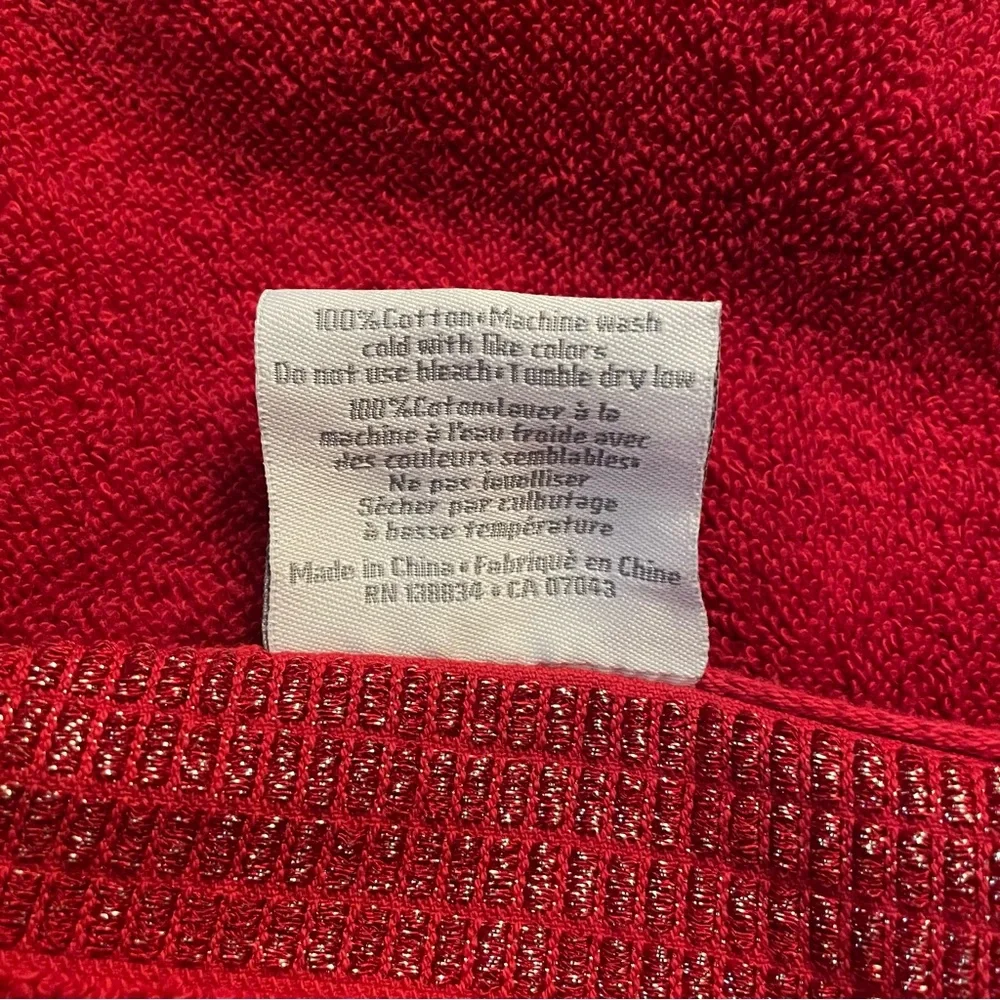 CARO Red Towels with Gold Trim 2 Bath 2 Hand and 2 Wash Towels 6 Pieces - Picture 7 of 7